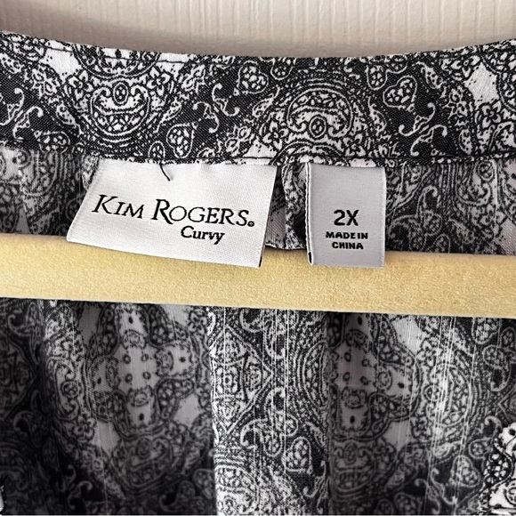 Kim Rogers Curvy Gray & White Blouse - Picture 4 of 8